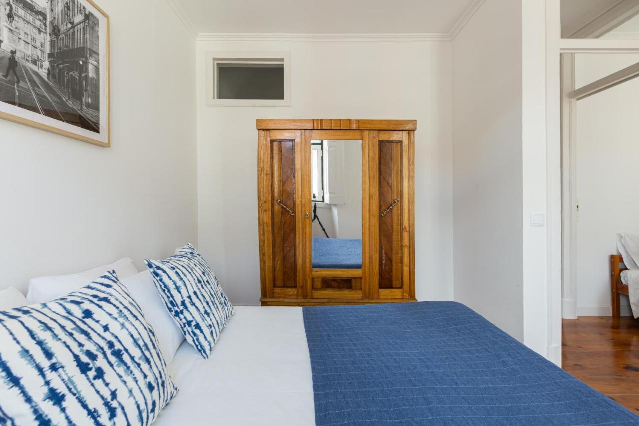 White & Blue Vintage Home In Graca Lisabona Exterior foto