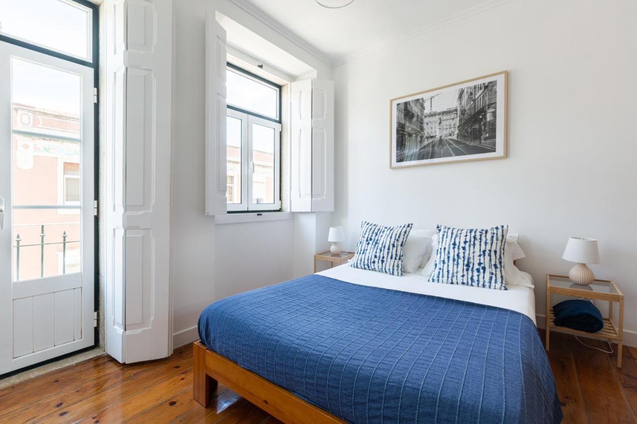 White & Blue Vintage Home In Graca Lisabona Exterior foto