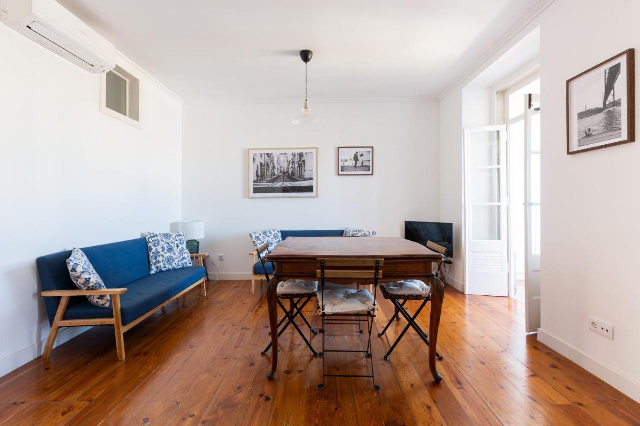 White & Blue Vintage Home In Graca Lisabona Exterior foto
